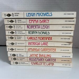 Vintage RARE Book Collection (10) Harlequin Presents -
Romance books LOT 2